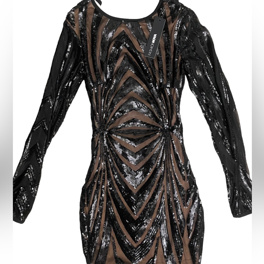 NWT Cerinna Sequin Dress